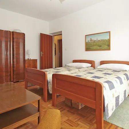 Apartment Milena 1583